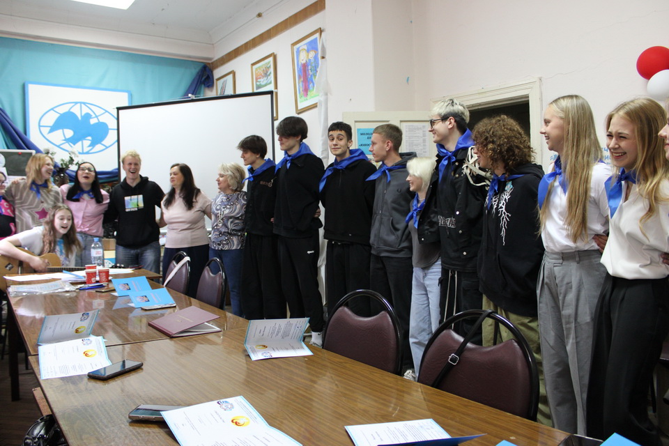 Любимые песни споем на прощанье